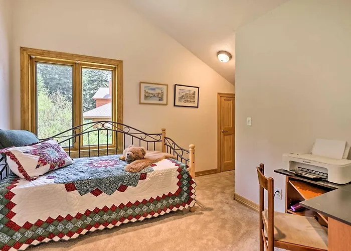 Alpine Escape W/ Mtn Views In Blue River!